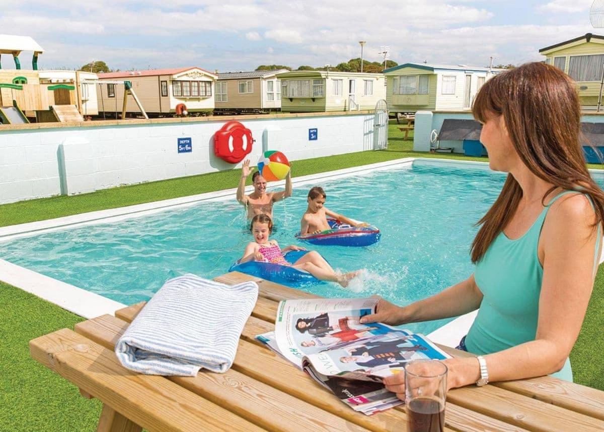 White Tower Holiday Park Llandwrog Exteriör bild
